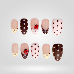 Cocoa Lady press-on nails