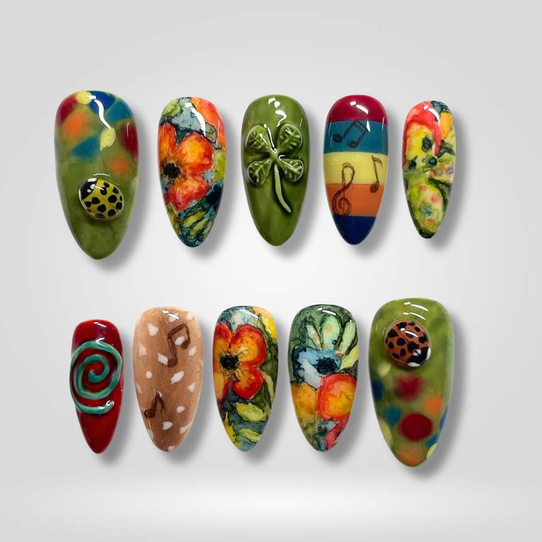 Clover Bloom press-on nails
