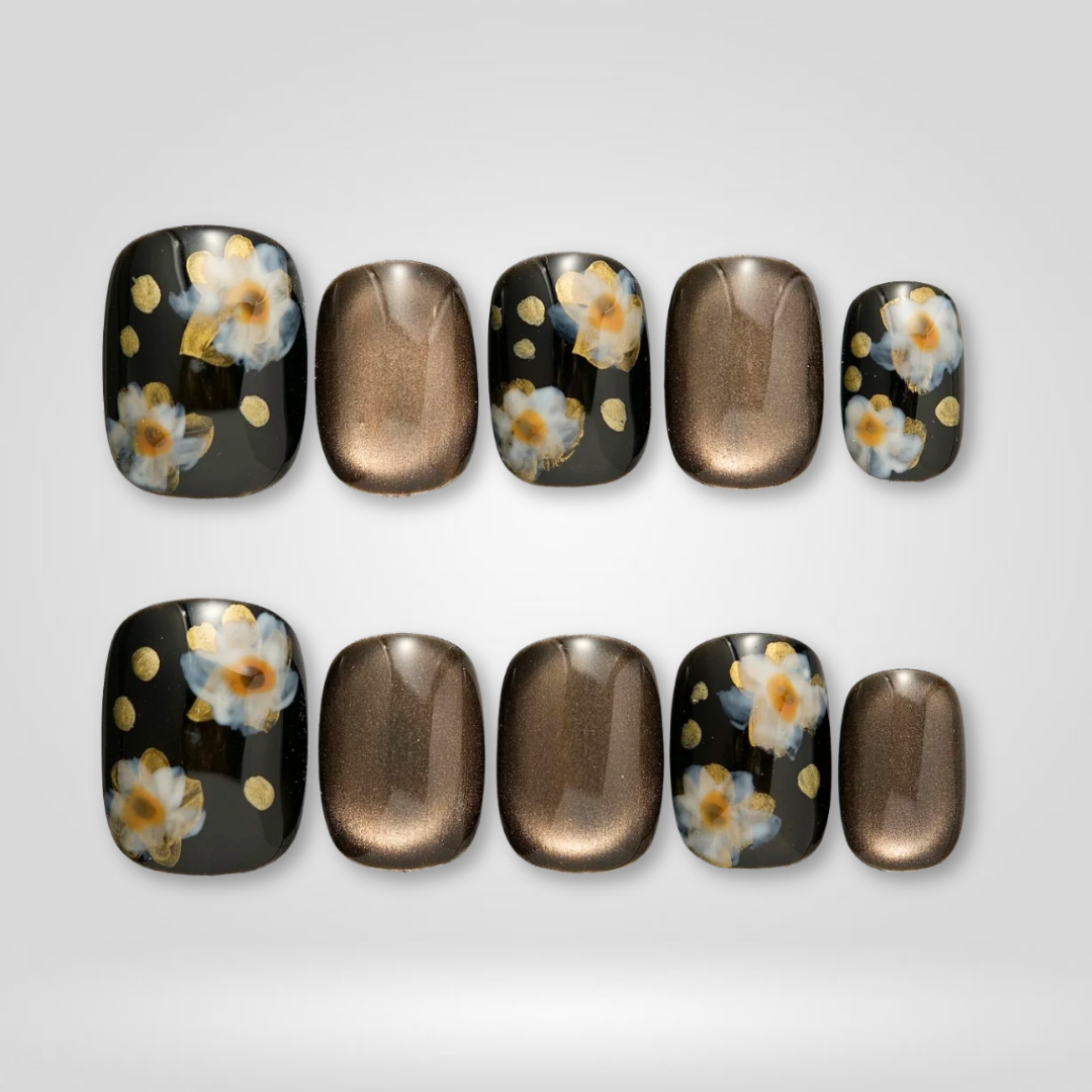Noir Bloom