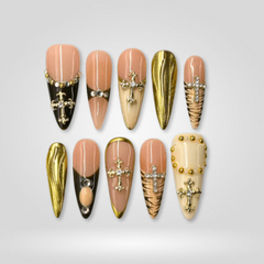 Savanna Glitz press-on nails